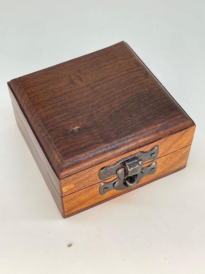 Brass Compass Engraved “Trust in The Loard” Compass is Unique Birthday Gifts for Men, Husband or Wife Customize Antique Compass is a Classy Gifts, with a Wooden Box.
