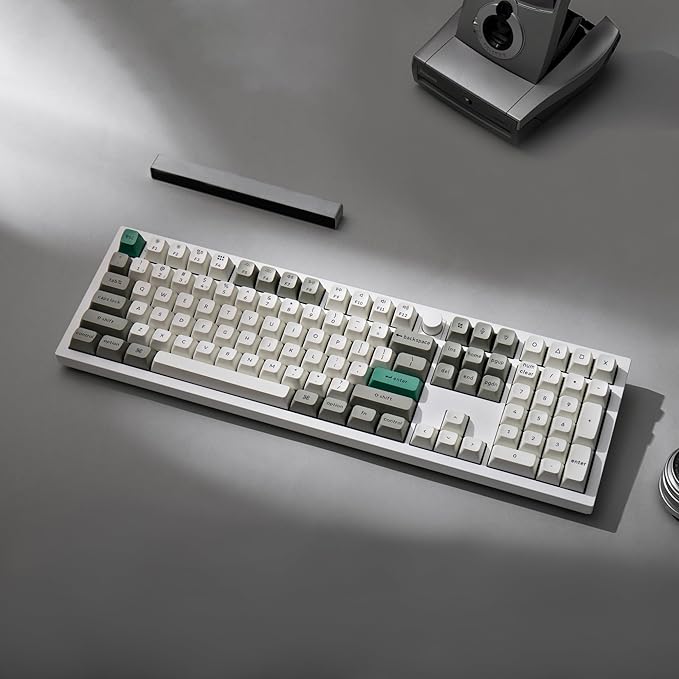 Keychron Q6 Max QMK/VIA Bluetooth Wireless /2.4 GHz/USB-C Wired Custom Mechanical Keyboard, Full Size Programmable Knob RGB Backlit Hot-Swappable Gateron Banana Switch for Mac Windows Linux - White