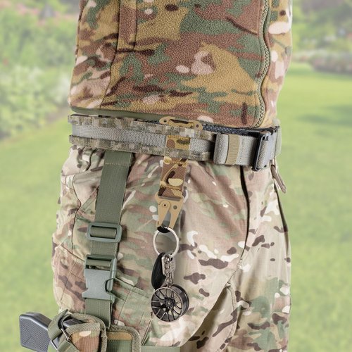 T-Mount Belt Clip, Band Width 1 inch/2.5cm Webbing Belt Clip Clash Hook Hanging Carabiner with Metal Hook Battle Belt Accessories for Backpack Vest Belt Gloves Keychains(Camouflage)
