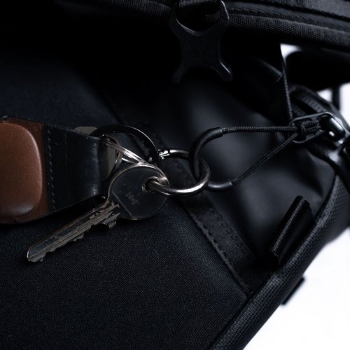 KeySmart Stainless Carabiner Clip & MagConnect Pro Key Holder