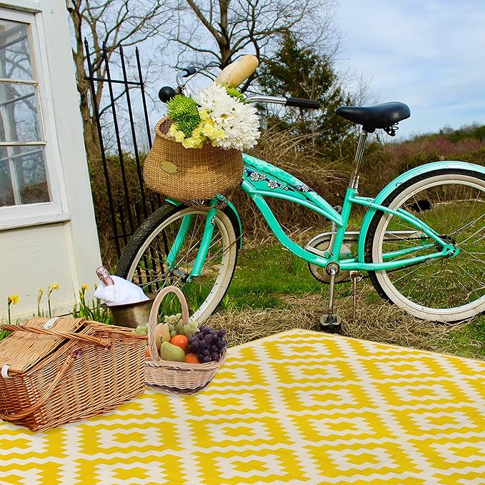 FH Home Outdoor Rug - Waterproof, Fade Resistant, Reversible - Premium Recycled Plastic - Geometric - Porch, Deck, Balcony, Mudroom, Laundry Room, Patio - Aztec - Yellow & White Crease Free - 3 x 5 ft