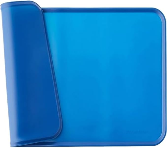 Amazon Basics Waterproof Anti-Slip Silicone Cat & Dog Food Mat, Pet Mats with Raised Edges for Food and Water Bowl to Protect Floors, 18.5 x 11.5 Inches, Blue, Solid