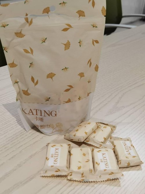 Kating Compressed Magical Towels - Portable Candy-Wrapped Wipes, 100% Biodegradable & Skin-Friendly, Perfect for Travel, Baby Care, Camping, and Everyday Use - (20 Pcs) 1 Pack.