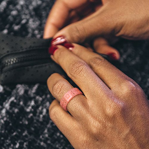 Qalo Women's Black Classic Athletics Silicone Ring Size 04