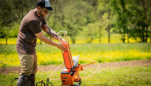 Do All Outdoors Fowl Play Electronic Clay Pigeon Thrower with 15' Foot Pedal, Holds 50 Clays New