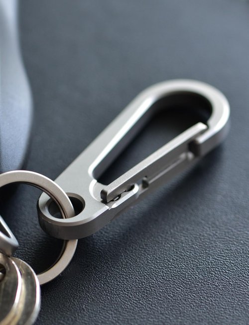 TIKEY Key Clip for Belt,Anti-Lost Quick Release Key Chain,Heavy Duty Keychain Carabiner Clip for Keys,Key Ring Hook (Titanium-Gray)
