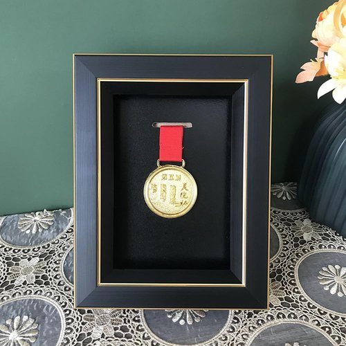 Medal Display-Medal Display Box-3D Medal Box Photo Frame Marathon Medal Display Stand, Triathlon, Football Gymnastics, All Sports Medal Badge (8*6in) (8*6in)