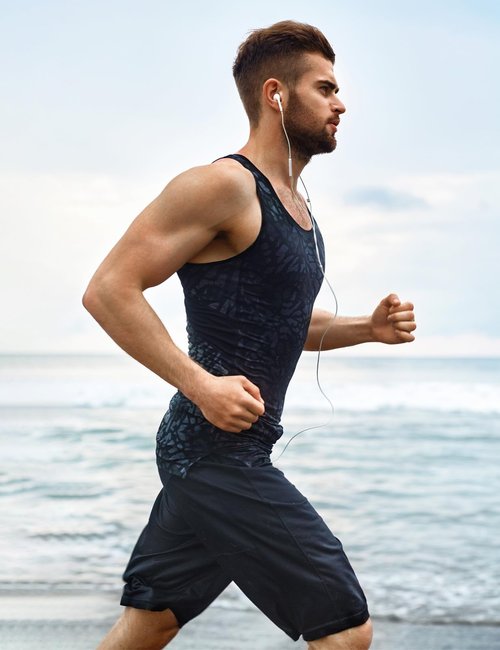 baleaf Men's Athletic Running Shorts 9" Quick Dry Workout Gym Shorts Lightweight Mesh 2 in 1 Shorts with Zipper Pockets Black L