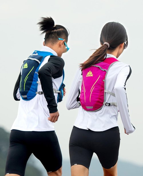 TRIWONDER Running Vest for Men Women Hydration Backpack Water Pack 5.5L Lightweight Runner Marathon Trail Hiking Cycling Jogging Sport Gym (02 Blue 5.5L - with 1.5L Water Bladder)