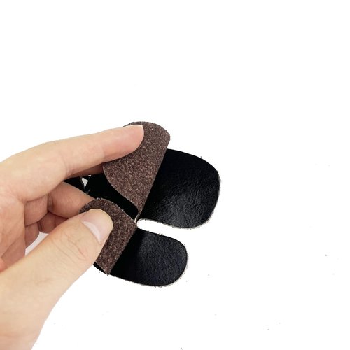 Miokun 4 Pack Leather Archery Finger Tabs, Adjustable Finger Guard Protective Gear,Right Hand (4)