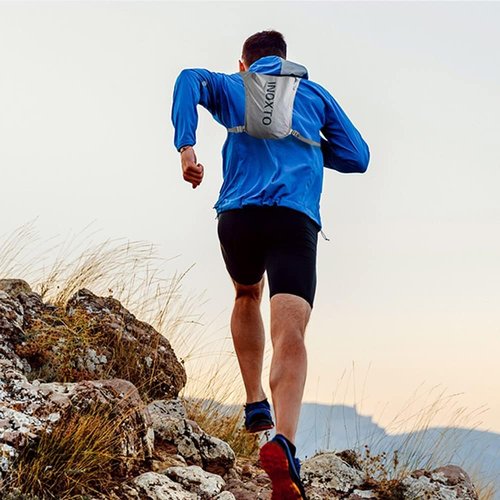 INOXTO Running Hydration Vest ,Lightweight Insulated Pack with 250ml Soft Flask Daypack for Hiking Trail Running Cycling Race Marathon for Women Men (Gray, Standard)
