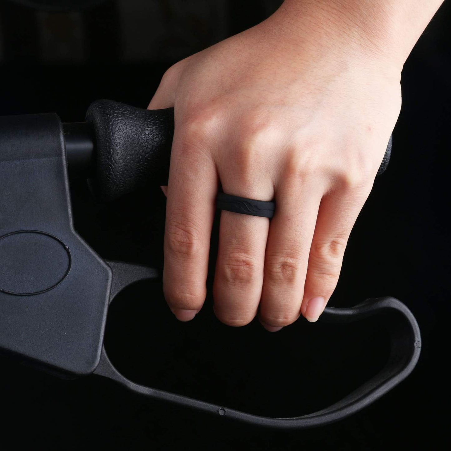 Tuhaoge Women's Silicone Wedding Ring - Silicone Rubber Wedding Bands - Representing Freedom & Dreams