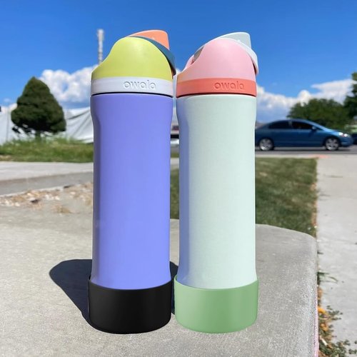 Silicone Boot for Owala Water Bottle 32 oz, Anti-Slip Protective Sleeve for FreeSip/Twist/Flip Water Bottles, BPA Free, Bottom Bumper Cover Protects water bottles from scratches (White, 32oz)
