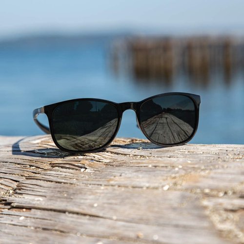 Flying Fisherman UNA Polarized Sunglasses with AcuTint UV Blocker for Fishing and Outdoor Sports