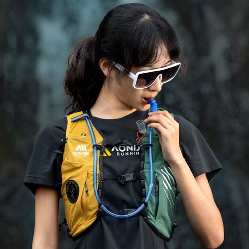 YAPJEB Hydration Bladder, BPA Free, 1L/1.5L/2L/3L, Portable Water Reservoir for Running, Hiking, Climbing, Cycling (PEVA, 3L)