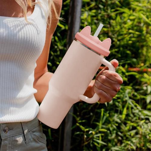 SEMSOIIO 40 oz 64 oz Stanley Cup Silicone Replacement Lid with Straw Spout, Cell Phone Holder Lid (Pink)