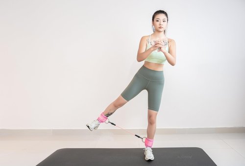 Flexi Muscles Resistance Bands with Ankle Cuffs for Leg, Glute, and Hip Workouts - Perfect for Kickbacks, Strength Training, and Home Gym Exercises - Fitness Bands for Women(Pink)