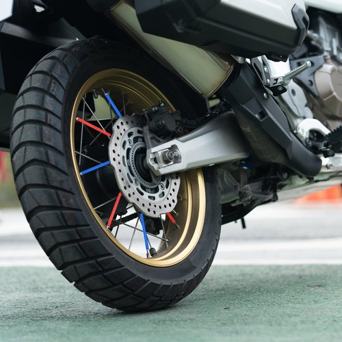 HARFINGTON 72pcs Bike Reflective Spoke Skins 0.2" Plastic Bicycle Spoke Reflectors Spoke Covers Trim Wrap Wheel 360°Visibility for Road Mountain Bike Motorcycles Decoration, Yellow