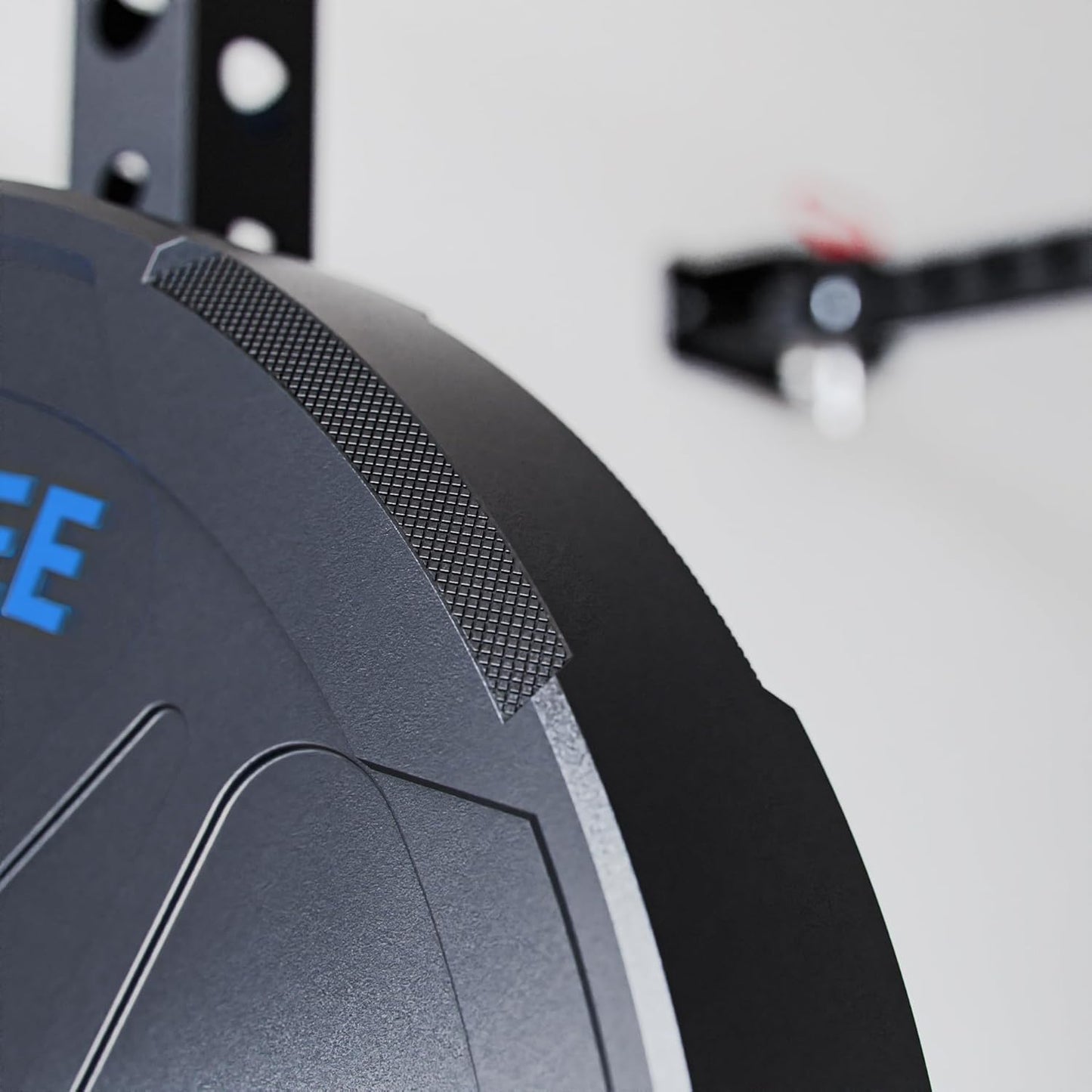Synergee Bumper Plates – Durable Olympic Weight Plates, Low-Bounce Rubber for Strength Training, Powerlifting, and Functional Workouts.