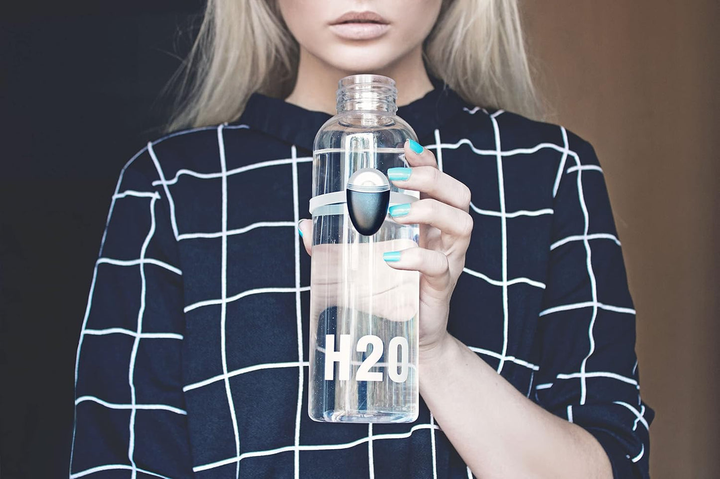 ULLA Drink Water Reminder, Smart Light for Water Bottle, Fits Most Bottles, Lights Up when Time to Drink, Hidrate Smart Water Bottle Reminder to Drink, Smart Hydration Reminder, Water Tracker - CACTUS