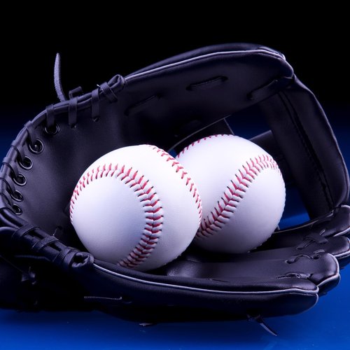 JibInfo Light Up Baseball, Glow in The Dark Baseball Luminous Base Balls for Day & Night Games and Training Gift for Fans Games Official (3 Pack)
