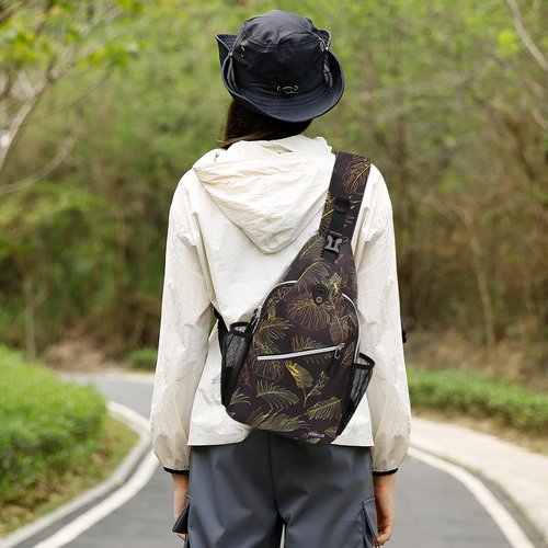 MOSISO Crossbody Sling Backpack, Portable Travel Hiking Daypack Chest Sling Bag Casual Daypack One Strap Chest Backpack for Women Men Outdoor Hiking Travel, Golden Line Monstera Leaf