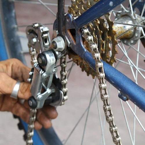 AOZUO 30 Set Bike Chain Master Link, Single Speed Bicycle Missing Link Bike Chain Link Connectors Repair Parts for Mountain Bike BMX Bike Motorcycles (Silver)