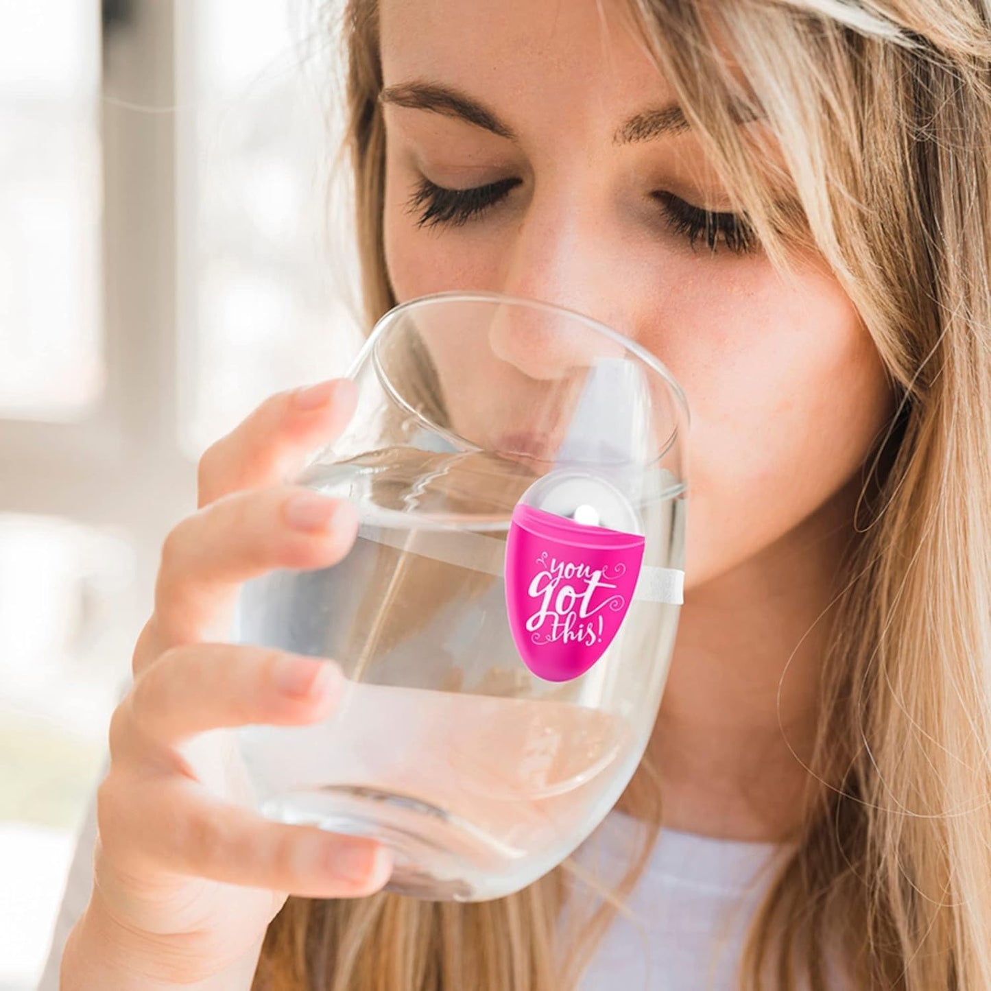 ULLA Drink Water Reminder, Smart Light for Water Bottle, Fits Most Bottles, Lights Up when Time to Drink, Hidrate Smart Water Bottle Reminder to Drink, Smart Hydration Reminder, Water Tracker - CACTUS