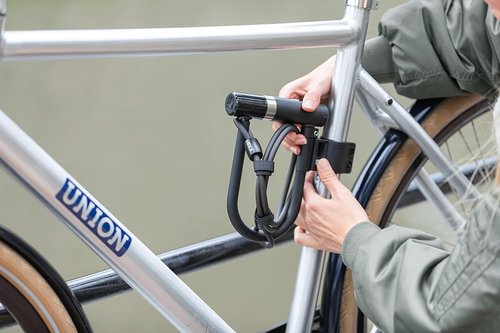 AXA Newton Mini Bike U-Lock with Cable, Heavy Duty Anti-Theft Bicycle U Lock, 14mm Shackle and 10mm x3.25ft Length Security Cable with Mounting Bracket and Keys