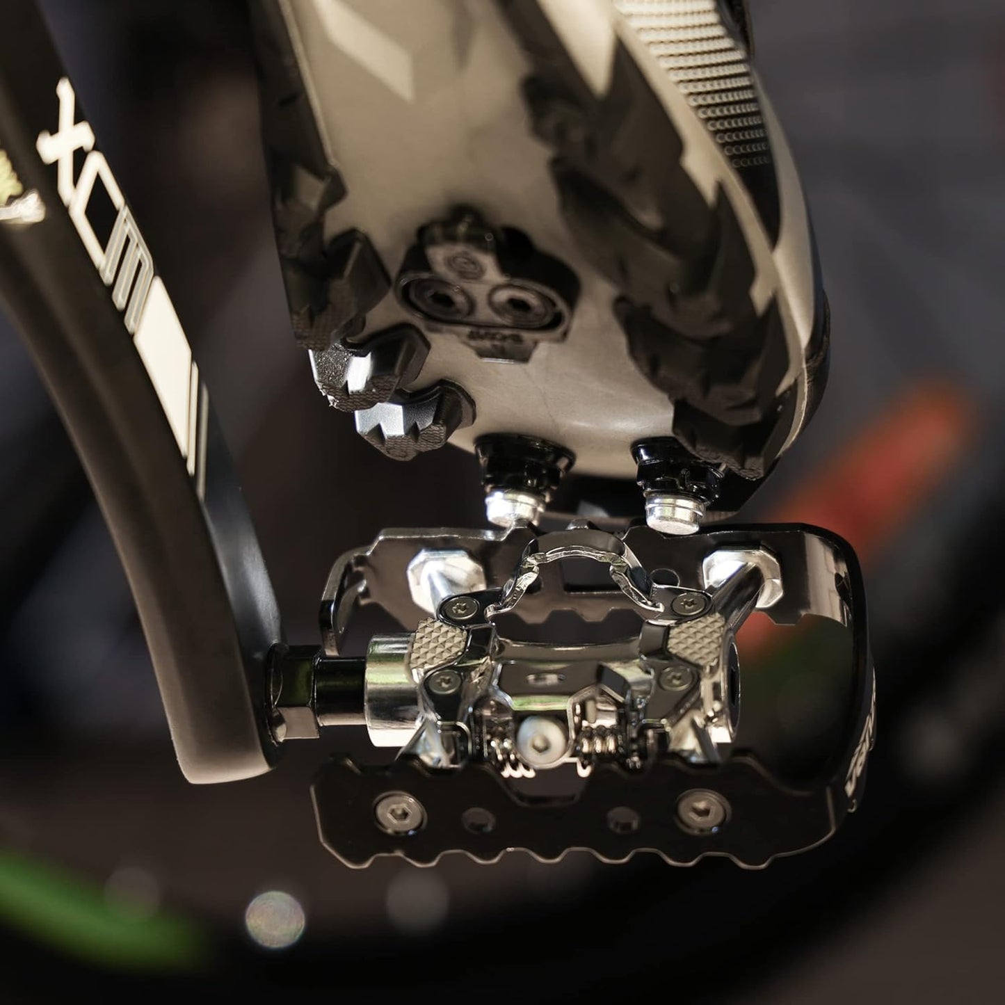 Venzo Multi-Use Compatible with Shimano SPD Mountain Bike Bicycle Sealed Clipless Pedals - Dual Platform Multi-Purpose - Great for Touring, Road, Trekking Bikes