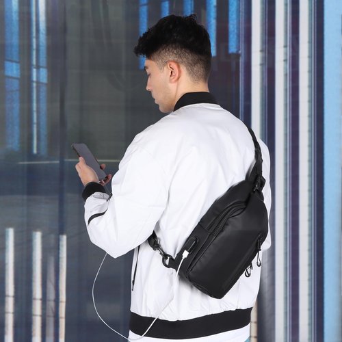 VALUEQLO Sling Bag for Men, Waterproof Chest Pack with USB Charging Port and Headphone Hole, Adjustable Left/Right Shoulder Crossbody Bag for Travel, Sport, Hiking, Running,Black