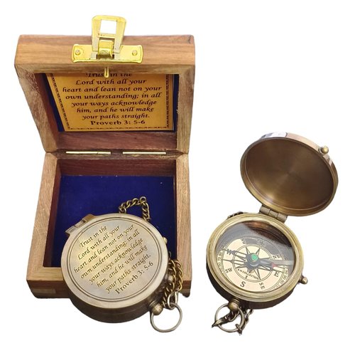 Trust in The Lord -Proverbs 3: 5-6 Quote Engraved Compass, Gifts Compass, 2025 Graduation Day Gifts- Baptism Gifts Compasses for Women Mens Boy Girls, Inspirational Christian Religious Gifts