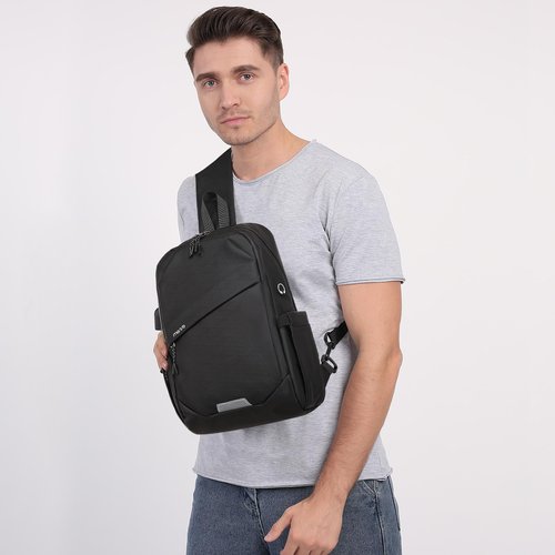 MOSISO Sling Backpack Travel Hiking Daypack,Large Crossbody Sling Bag with USB Charging Port for Men Women 3 Layer Pockets One Shoulder Bag for Outdoor Sports Casual Commuting, Black