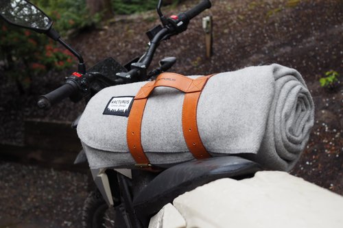 Arcturus Military Gray Wool Blanket and Carry Straps Bundle