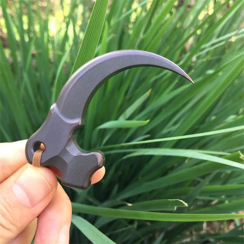 Titanium EDC Tool The Shape of Eagle Claw Multitool Camping Hiking Tactical Gear (Purple, S)