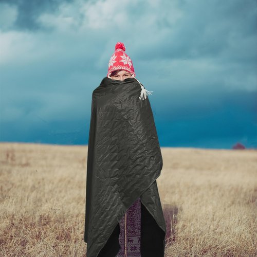 NiKiBysh Large Outdoor Blanket Waterproof Quilted,Thick Warm Fleece Blanket for Stadium Camping Picnics Beaches Pets Sports - Sandproof Windproof Washable Portable - Black
