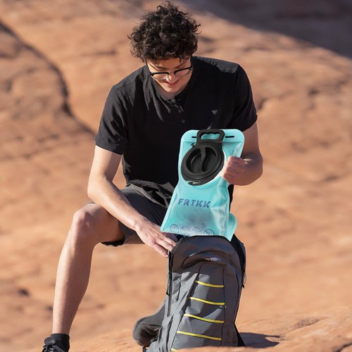 FRTKK Hydration Backpack with 2L TPU Hydration Bladder, Lightweight Insulation Hydration Pack for Cycling, Hiking, Running, Climbing, Hunting, Biking