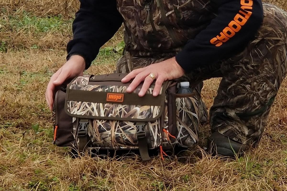 MOJO Outdoors Timber and Blind Bag Duck Hunting Duffle, Mossy Oak Blades Camo Duffle Bag