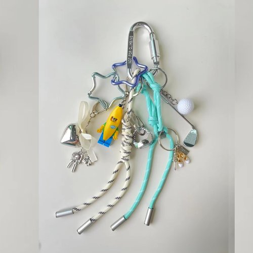 LIGHUFEIC 6Pcs Multicolor Carabiners Hook Clips Camping Accessories Buckle,Star Shape Lightweight Aluminum Caribeaners with Keychain Hook Ring