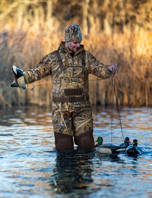 TIDEWE Hunting Waders with 200G Insulation Rubber Boots, Waterproof Cleated Neoprene Bootfoot Fishing Chest Waders (Size 11)