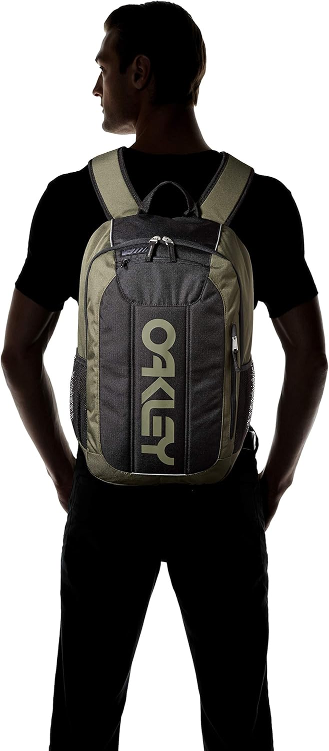 Oakley Men's Enduro 3.0 20L Backpack, Dark Brush