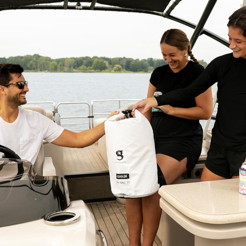 geckobrands 30L Dry Bag Cooler - Holds 24 Cans or 18 Bottles - Dry Bag Backpack, Perfect for Outdoor Activities