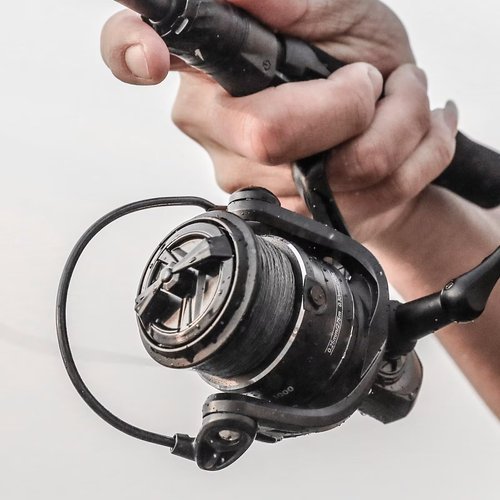 Handing M1 Pro Fishing Reels for Saltwater or Freshwater Spinning Reels Fully Enclosed Structure Fishing Spinning Reel 33 Lbs Max Drag Fishing Reel Spinning 9+1 Stainless BB Size 3000