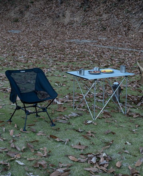 iClimb 4 Adjustable High Back Anti-Sinking Chair (2 Black and 2 Green) and 1 Light Folding Table Bundle for Adults Outdoor Beach Backpacking Hiking Camping Beach Concert