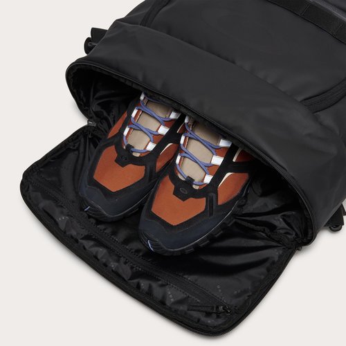 Oakley Backpacks Rover Convertible Bag, Blackout, One Size