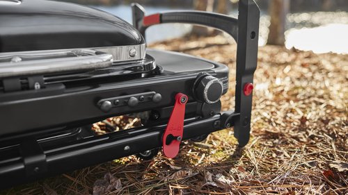 Weber Traveler Compact Portable Liquid Propane Gas Grill for Camping and Travel, 1 Burner, Black
