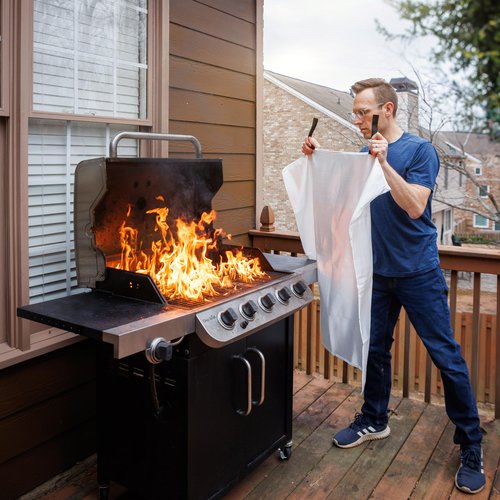 Ontel Fire Guardian Emergency Fire Blanket for Small Area Fires, 40" x 40" Woven Fiberglass Emergency Blanket, Provides up to 900°F Heat Resistance, Suitable for Small Area Home & Kitchen Fires