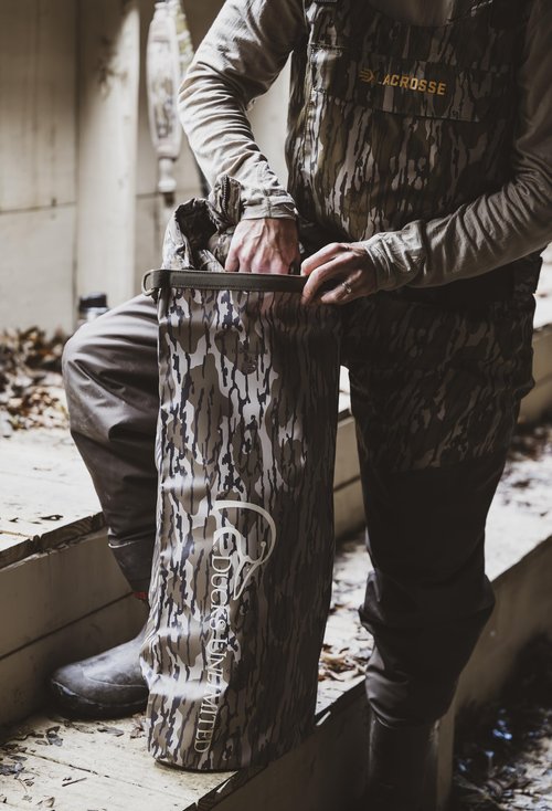 ALPS OutdoorZ Ducks Unlimited Guardian Dry Bag, 20L - Mossy Oak Original Bottomland