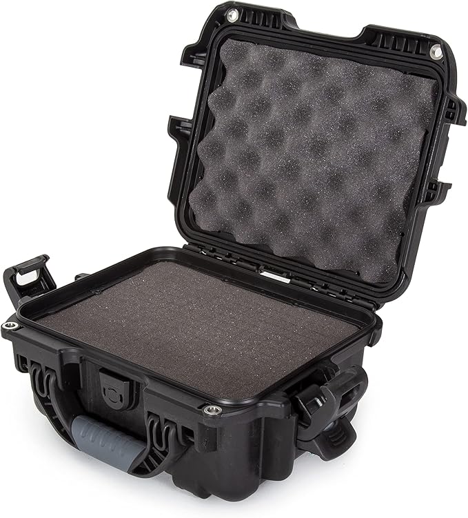 NANUK Small Series 905 Lightweight NK-7 Resin Waterproof Protective Case with Foam for Point & Shoot Camera or Binoculars, Black