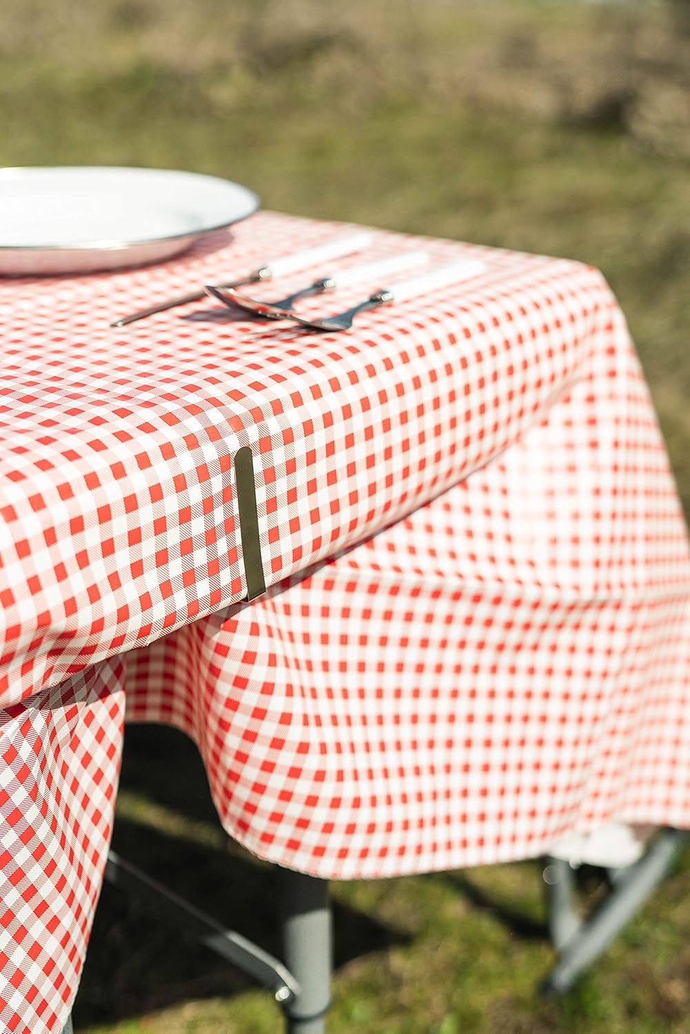 Stansport Picnic Table Cloth with Clamps Combo Pack - Rectangle - Polyurethane - Red White